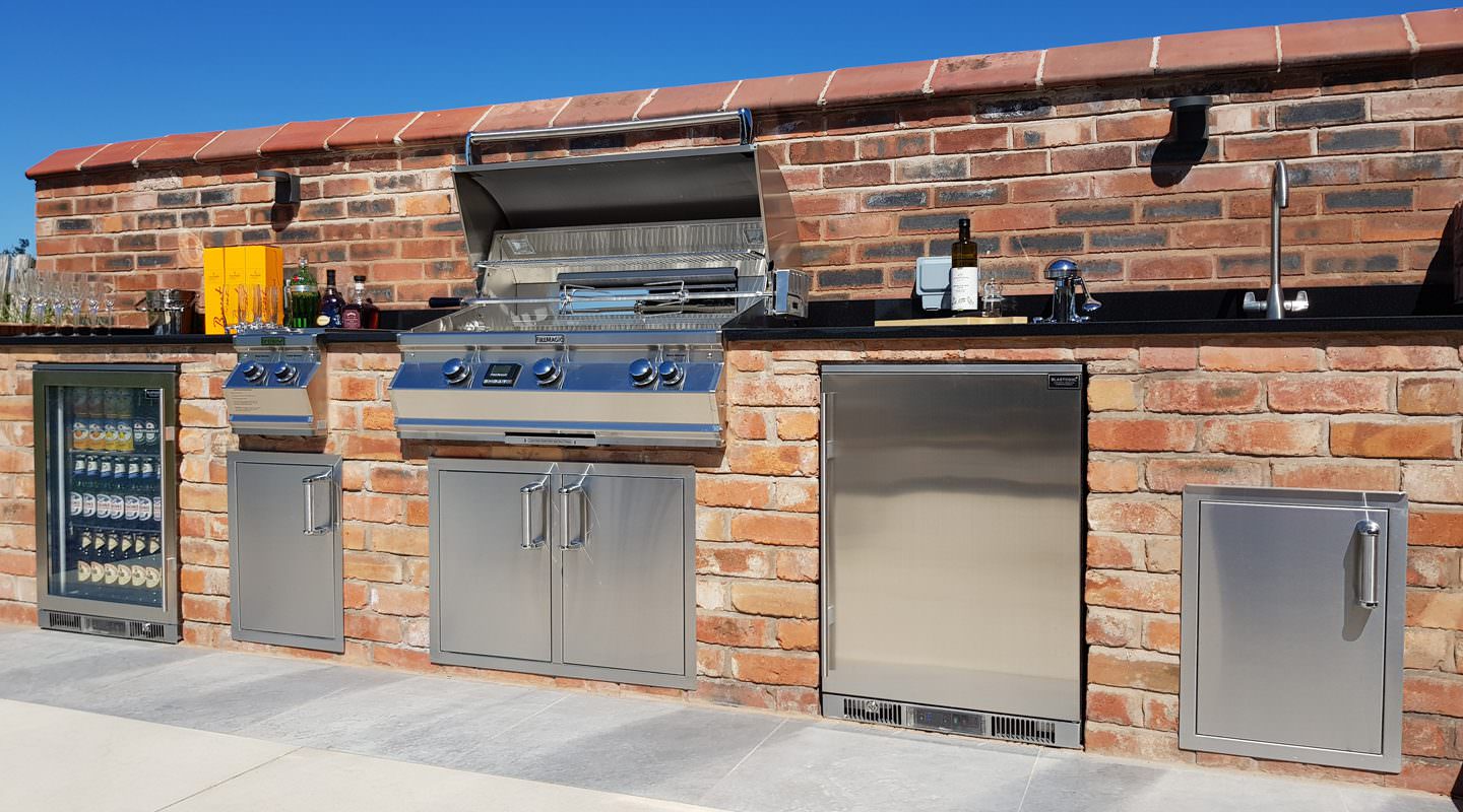 Outdoor beer fridge top